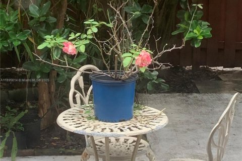 Condominio en Davie, Florida, 2 dormitorios  № 2015880