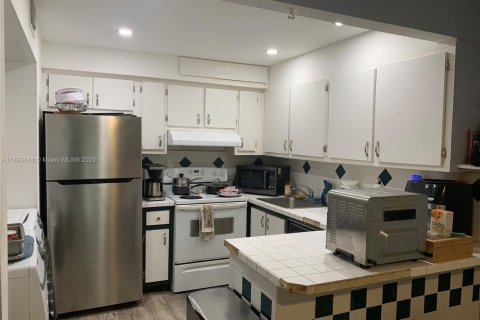 Condominio en venta en Davie, Florida, 2 dormitorios, 107.77 m2 № 2015880 - foto 12