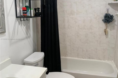 Condominio en venta en Davie, Florida, 2 dormitorios, 107.77 m2 № 2015880 - foto 18