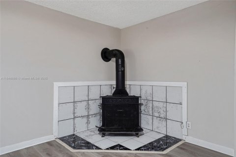 House in Coral Springs, Florida 4 bedrooms, 240.9 sq.m. № 1846169 - photo 30