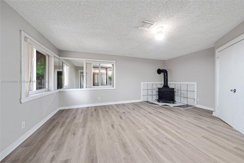 House in Coral Springs, Florida 4 bedrooms, 240.9 sq.m. № 1846169 - photo 29