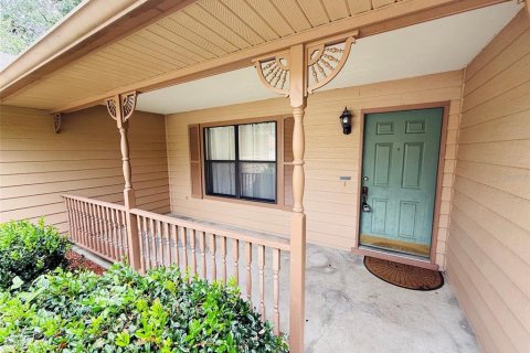 Villa ou maison à vendre à Gainesville, Floride: 3 chambres, 173.45 m2 № 2389177 - photo 2