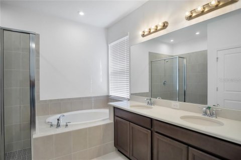 Casa en venta en Palmetto, Florida, 4 dormitorios, 243.78 m2 № 2221733 - foto 13