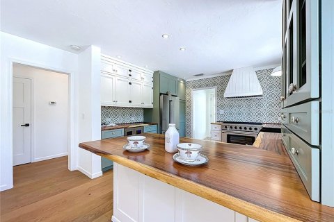 Купить виллу или дом в Сарасота, Флорида 7 комнат, 213.12м2, № 1732396 - фото 24