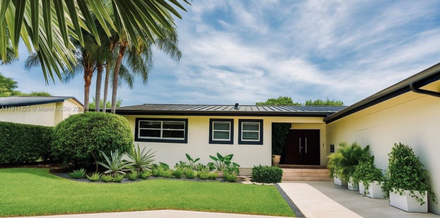 Villa ou maison à Miami, Floride 4 chambres, 288.93 m2 № 1968079