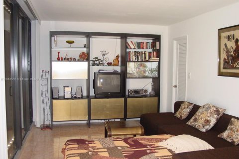 Снять в аренду кондоминиум в Холливуд, Флорида 1 спальня, 125.42м2, № 1958063 - фото 4