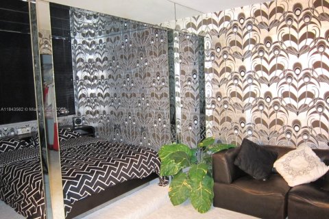 Снять в аренду кондоминиум в Холливуд, Флорида 1 спальня, 125.42м2, № 1958063 - фото 6