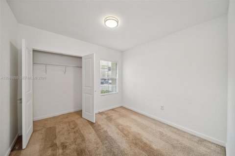 Touwnhouse à louer à Florida City, Floride: 3 chambres, 118.17 m2 № 2242484 - photo 6