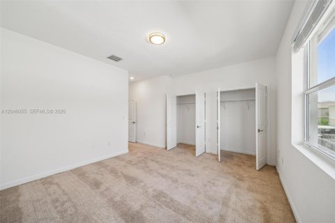 Touwnhouse à louer à Florida City, Floride: 3 chambres, 118.17 m2 № 2242484 - photo 17