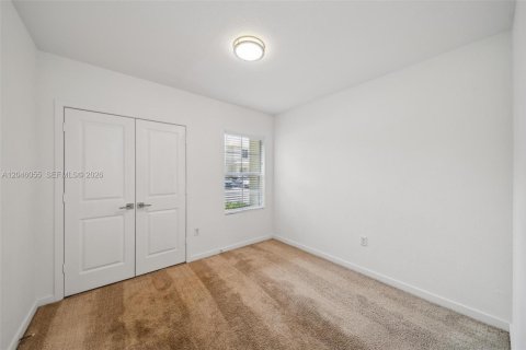 Touwnhouse à louer à Florida City, Floride: 3 chambres, 118.17 m2 № 2242484 - photo 7