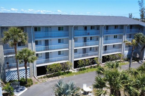 Condo in Englewood, Florida, 2 bedrooms  № 1904480 - photo 2