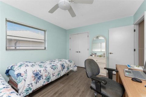 House in Lake Suzy, Florida 3 bedrooms, 177.91 sq.m. № 1732469 - photo 27
