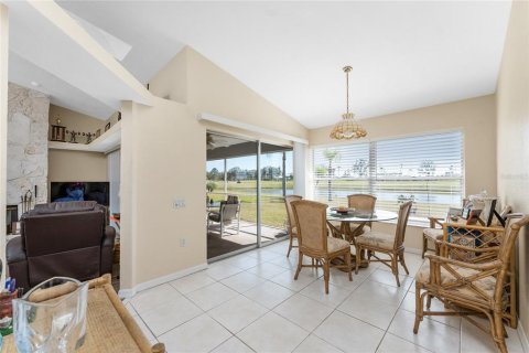 House in Lake Suzy, Florida 3 bedrooms, 177.91 sq.m. № 1732469 - photo 12