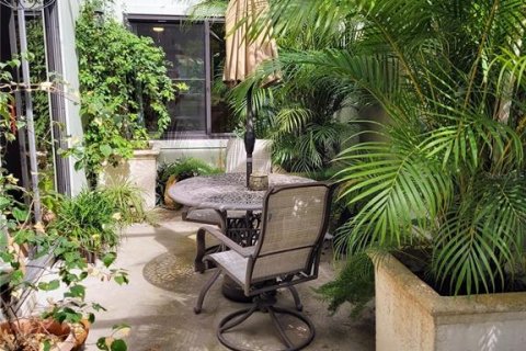 Villa ou maison à vendre à Sarasota, Floride: 3 chambres, 223.89 m2 № 2410480 - photo 9