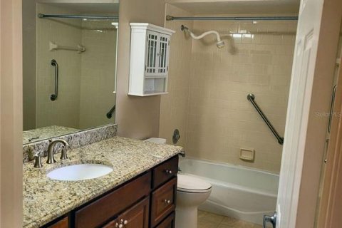 Villa ou maison à vendre à Sarasota, Floride: 3 chambres, 223.89 m2 № 2410480 - photo 12