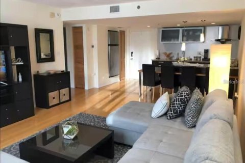 Condo in Clearwater, Florida, 2 bedrooms  № 2213011