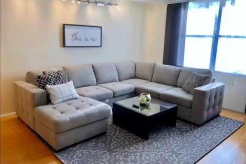 Condo in Clearwater, Florida, 2 bedrooms  № 2213011 - photo 2