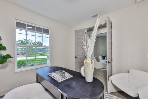 Casa en venta en Tampa, Florida, 5 dormitorios, 296.92 m2 № 1910916 - foto 13