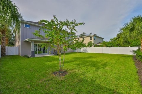 Casa en venta en Tampa, Florida, 5 dormitorios, 296.92 m2 № 1910916 - foto 6