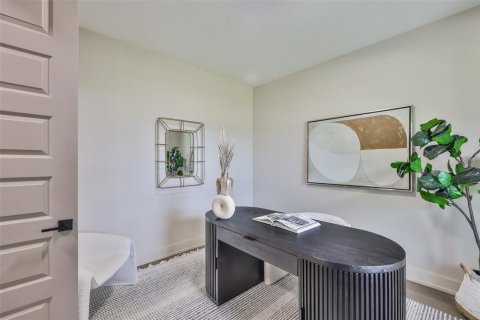 Casa en venta en Tampa, Florida, 5 dormitorios, 296.92 m2 № 1910916 - foto 15