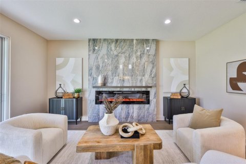 Casa en venta en Tampa, Florida, 5 dormitorios, 296.92 m2 № 1910916 - foto 28