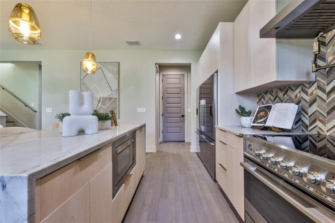 Casa en venta en Tampa, Florida, 5 dormitorios, 296.92 m2 № 1910916 - foto 21