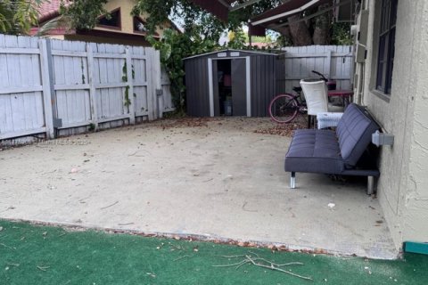 Casa en venta en Coral Springs, Florida, 3 dormitorios, 129.13 m2 № 1863427 - foto 29