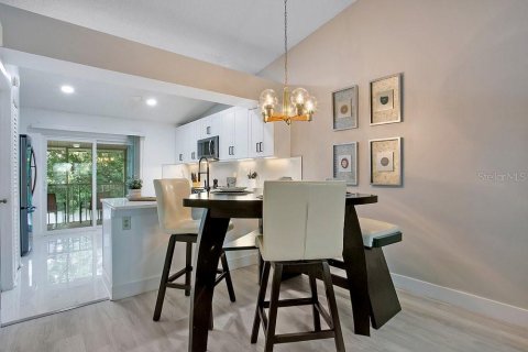 Copropriété à vendre à Orlando, Floride: 2 chambres, 85.38 m2 № 2388297 - photo 9