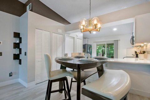 Copropriété à vendre à Orlando, Floride: 2 chambres, 85.38 m2 № 2388297 - photo 10