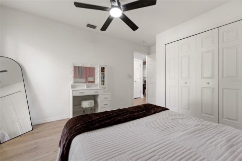 House in North Port, Florida 3 bedrooms, 133.59 sq.m. № 2325179 - photo 21