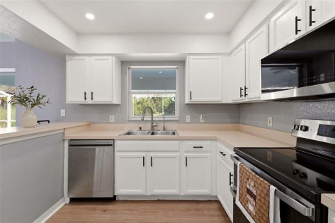 House in North Port, Florida 3 bedrooms, 133.59 sq.m. № 2325179 - photo 26