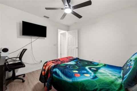 House in North Port, Florida 3 bedrooms, 133.59 sq.m. № 2325179 - photo 18