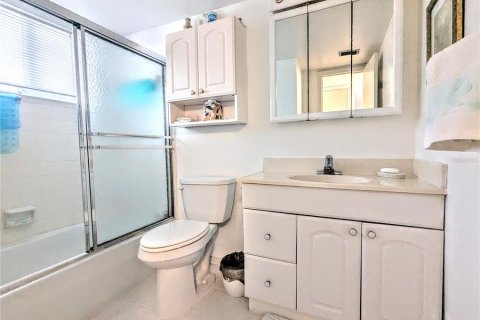 Condo in Bradenton, Florida, 2 bedrooms  № 1531488 - photo 27