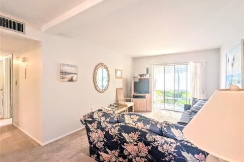 Condo in Bradenton, Florida, 2 bedrooms  № 1531488 - photo 10