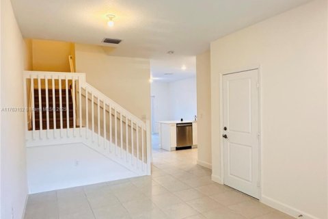 Townhouse in Miami, Florida 3 bedrooms, 157.47 sq.m. № 1865302 - photo 9