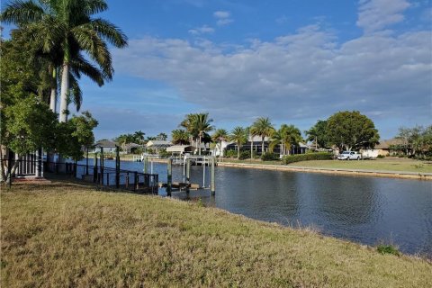 Terreno en venta en Port Charlotte, Florida № 213730 - foto 3