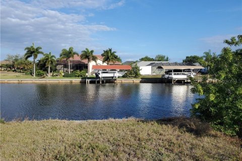Terreno en venta en Port Charlotte, Florida № 213730 - foto 1