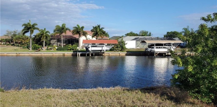 Terreno en Port Charlotte, Florida № 213730