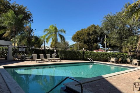 Copropriété à vendre à Miami, Floride: 1 chambre, 64.47 m2 № 2042138 - photo 10