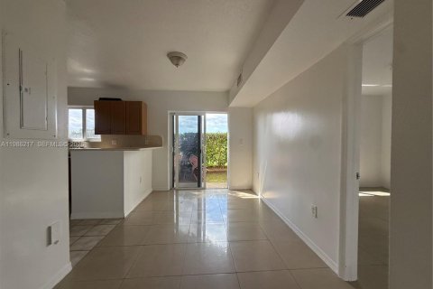 Condo in Homestead, Florida, 3 bedrooms  № 2053107 - photo 6