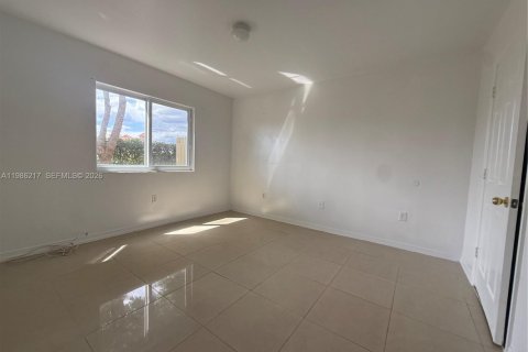 Condo in Homestead, Florida, 3 bedrooms  № 2053107 - photo 11