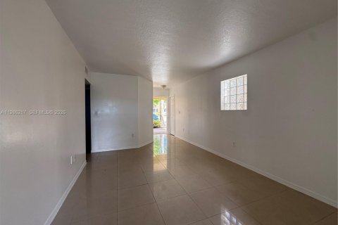 Condo in Homestead, Florida, 3 bedrooms  № 2053107 - photo 10