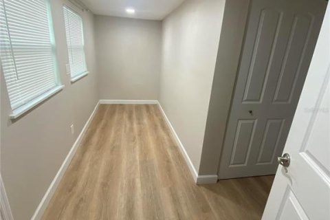 Снять в аренду квартиру в Клируотер, Флорида 2 спальни, 92.9м2, № 2092952 - фото 9