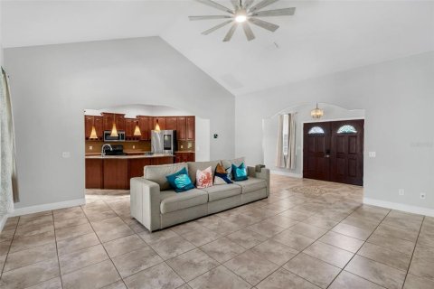 Casa en venta en Leesburg, Florida, 4 dormitorios, 310.01 m2 № 1837815 - foto 18