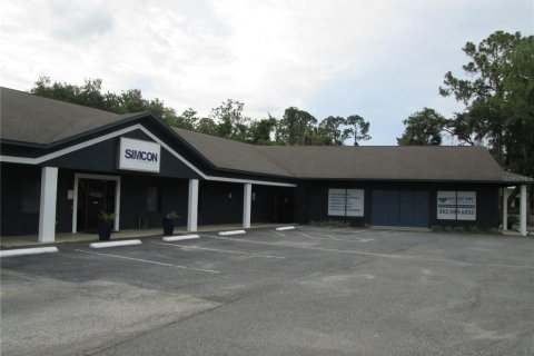 Commercial property in Tavares, Florida 653.29 sq.m. № 2156244 - photo 4