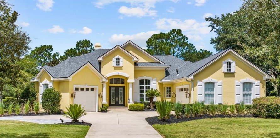 House in Saint Augustine, Florida 4 bedrooms, 308.53 sq.m. № 1849597