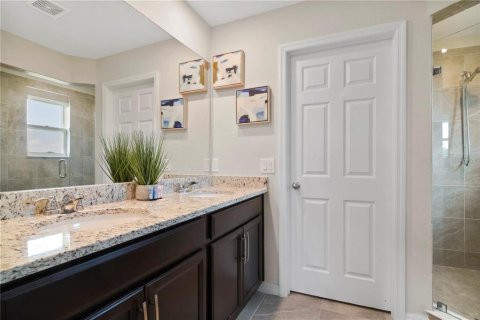 Casa en venta en Davenport, Florida, 5 dormitorios, 231.42 m2 № 2156821 - foto 9