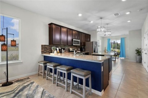 Casa en venta en Davenport, Florida, 5 dormitorios, 231.42 m2 № 2156821 - foto 2