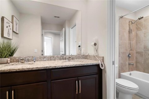 Casa en venta en Davenport, Florida, 5 dormitorios, 231.42 m2 № 2156821 - foto 13