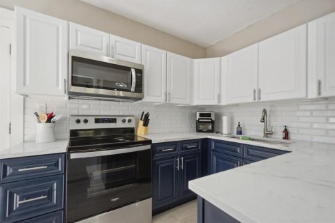 Immobilier commercial à vendre à Indian Rocks Beach, Floride: 5 chambres, 137.5 m2 № 1005841 - photo 9